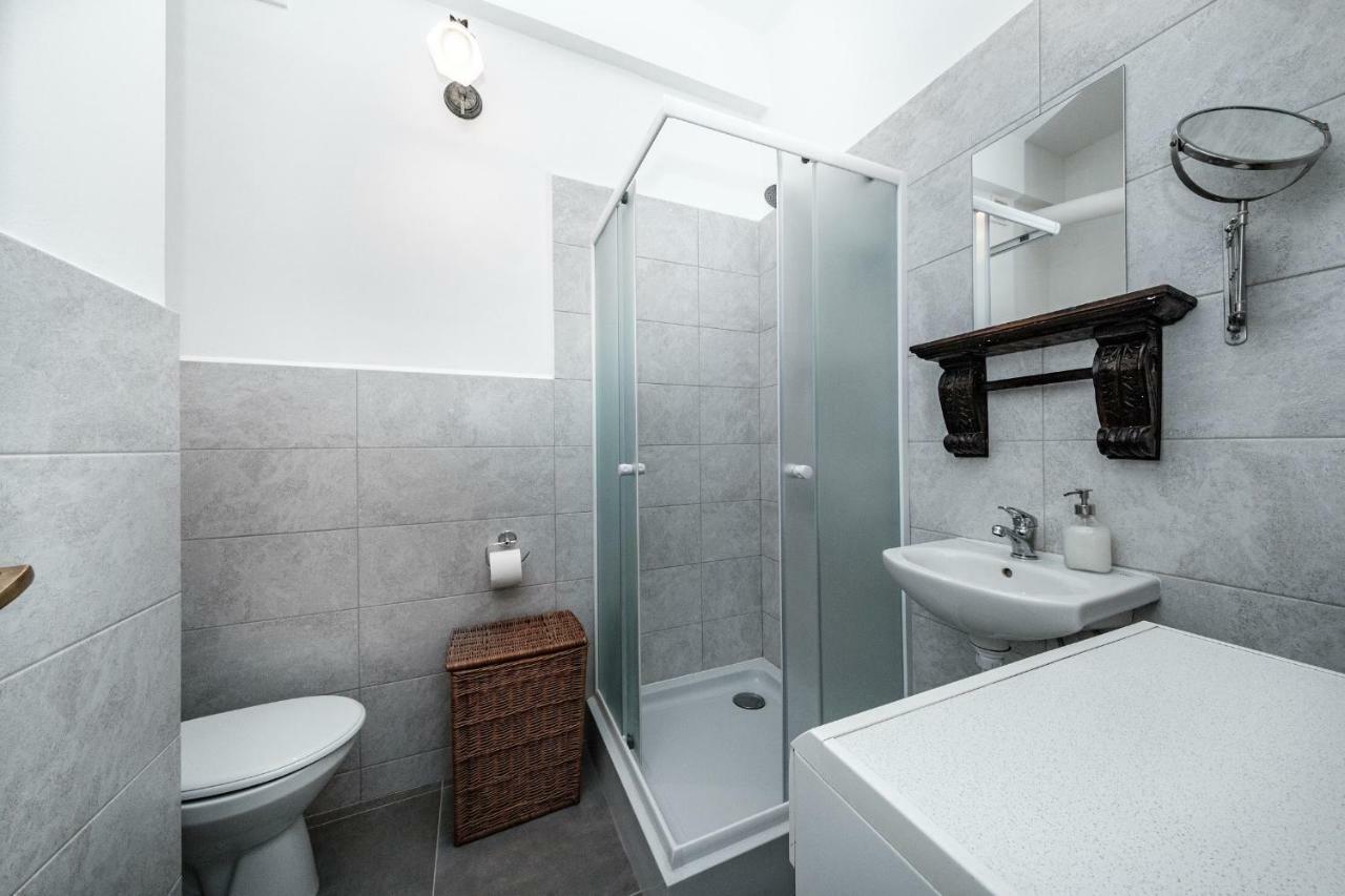 Friends Avenue Apartment ワルシャワ エクステリア 写真